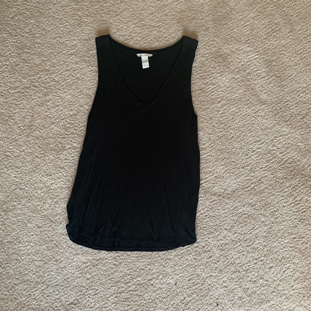 H&M basics v-neck tank